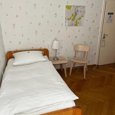 Arnold Hotel