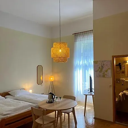 Arnold Hotel 3*