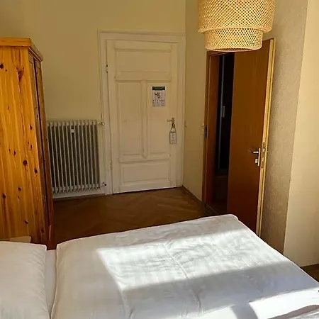 Arnold Hotel