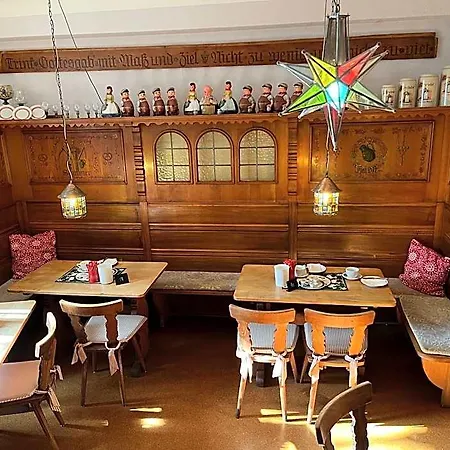 Hotel Arnold 3*
