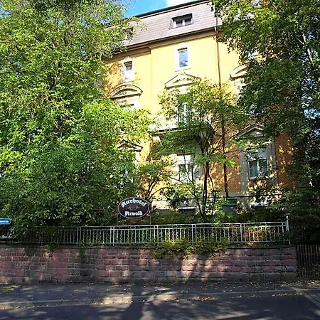 Arnold Hotel 3*