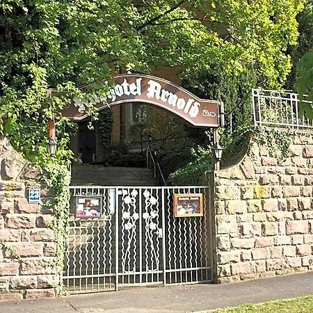 Arnold Hotel 3*
